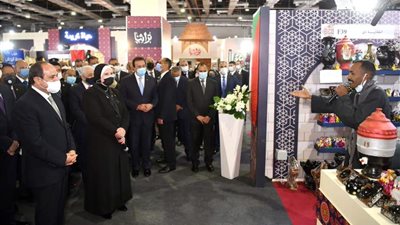 محمد الباز مشيدًا بصاحب 