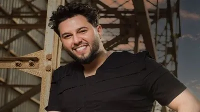 محمد السالم يحيي أولى الحفلات الغنائية في 