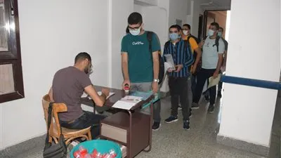 مدن جامعة القاهرة تواصل تسكين الطلاب وسط إجراءات احترازية للوقاية من فيروس كورونا