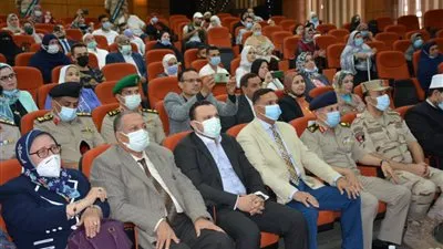 تكريم أسر الشهداء والمصابين بالدقهلية احتفالا بذكرى نصر أكتوبر 