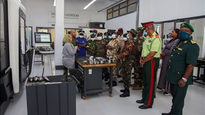 العربية للتصنيع تستقبل دارسي دورة التعاون الأفريقي لصناع القرار