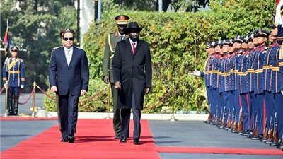 شاهد.. مراسم استقبال رسمية لرئيس جنوب السودان بقصر الاتحادية