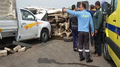 إصابة 7 أشخاص في تصادم سيارتين بالفيوم 