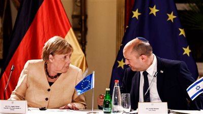 ميركل: لا يمكن لإسرائيل أن 