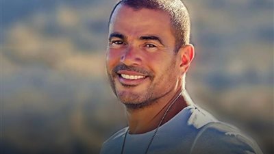 في عيد ميلاد الهضبة.. تعرف على بدايات مشوار عمرو دياب الفني