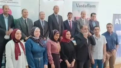 صيدلة حلوان تقيم حفل تكريم للطلاب بمناسبة انتهاء التدريب الصيفي 