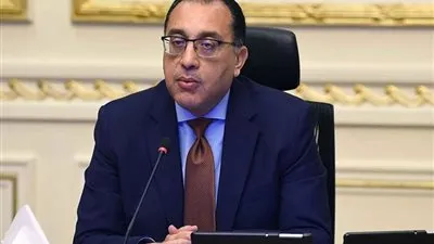 مدبولي: دفع الاستثمار يدعم الاقتصاد الوطني ويضاعف فرص العمل 