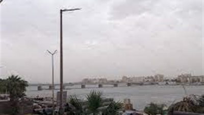 ظهور غيوم في سماء محافظة سوهاج وتلاشيها بعد دقائق
