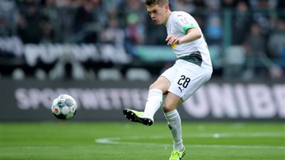 فريق ألماني يكرم نجم المانشافت بطريقة مميزة