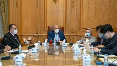 وزير الإنتاج الحربي يبحث مع وفد كوري سبل التعاون بمجال إدارة المخلفات
