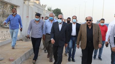 محافظ الجيزة يتفقد أعمال تطوير الطريق التبادلي بطول ٣.٥ كم