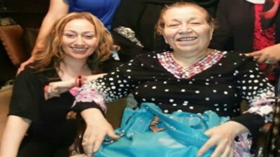 بصورة نادرة.. إيناس مكي تهنئ والدتها بمناسبة عيد ميلادها