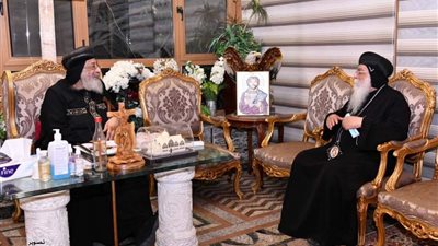 البابا تواضروس يستقبل الأنبا دوماديوس