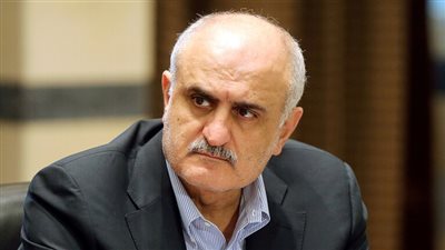 وزير المالية اللبناني الأسبق يوجه اتهامات لقاضي التحقيق في انفجار مرفأ بيروت