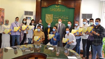 فوز جامعة الإسكندرية بالمركزين الأول والثاني فى مسابقات المهرجان الغنائي للجامعات (صور)