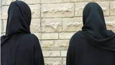 التحقيق مع عصابة نسائية لسرقة رواد مكاتب البريد 