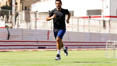 طارق حامد يشارك في تدريبات مستبعدين الزمالك اليوم 