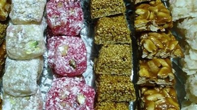 التحفظ على 20 ألف قطعة حلوى غير صالحة بالإسكندرية 