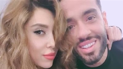 رامي جمال يعتذر لزوجته بعد البوست المثير للجدل