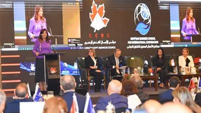 وزيرة الهجرة تشارك في ندوة 