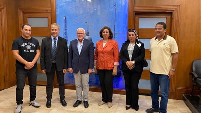  محافظ بورسعيد يلتقي رئيس الإذاعات الإقليمية 