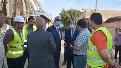 محافظ القليوبية يتفقد عدة مشروعات بمدينة طوخ