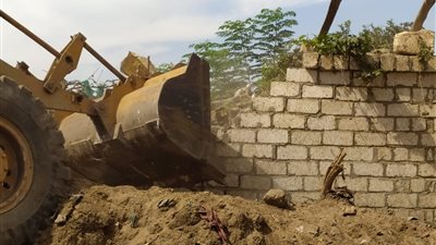 محافظ بني سويف: إزالة 182حالة تعد على أراضي أملاك 