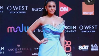 ميس حمدان تشارك متابعيها بإطلالتها في فعاليات مهرجان الجونة