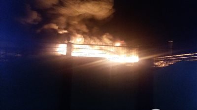 بالصور.. حريق مصنع ملابس المنطقة الاستثمارية في الإسماعيلية (صور)