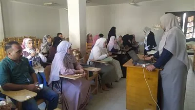 تدريب 30 ممرضة على تنمية المهارات الإدارية بالفيوم (صور)