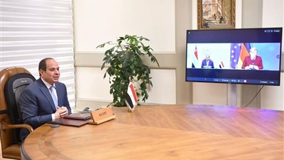 السيسي وميركل يبحثان عدة ملفات إقليمية مشتركة عبر الفيديو كونفرانس