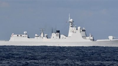 السفن البحرية الصينية والروسية تبحر بشكل مشترك عبر مضيق اليابان