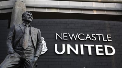 أندية البريميرليج تصدم نيوكاسل ومانشستر سيتي