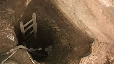 محافظة الجيزة تضبط أعمال حفر وتنقيب عن الآثار بأبو النمرس  