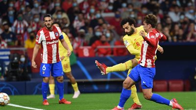 عاجل- جريزمان يقلص الفارق ويسجل الهدف الأول لصالح أتليتكو (فيديو)