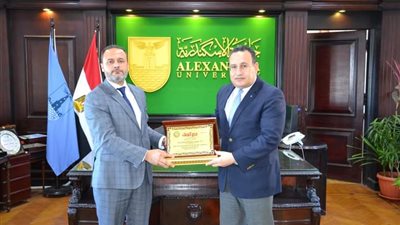 قنصوة يستقبل وفد جامعة بنغازي لبحث سبل التعاون العلمي (صور)