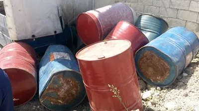 التحفظ على كمية كبيرة من مواد كيميائية منتهية الصلاحية بالإسكندرية