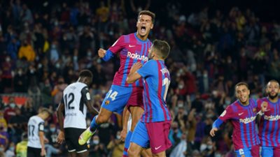 بشرى سارة في برشلونة قبل كلاسيكو الأرض