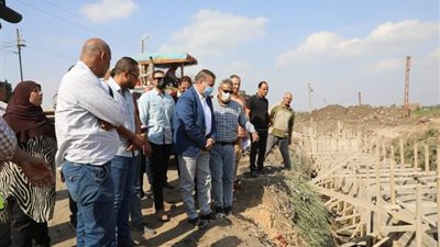  محافظ المنوفية يتفقد أعمال رصف مدخل الحامول-منوف