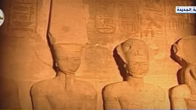 آثارأسوان: تعامد الشمس على وجه الملك رمسيس إعجاز فلكي (فيديو)