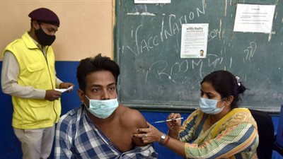 السلطات الهندية تعيد فتح دور السينما إثر انخفاض الإصابات بكورونا