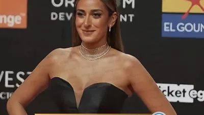 أمينة خليل تخطف الأنظار في حفل ختام الجونة السينمائي