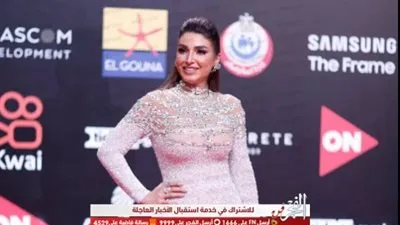 روجينا تتألق على الريد كاربت في ختام مهرجان الجونة