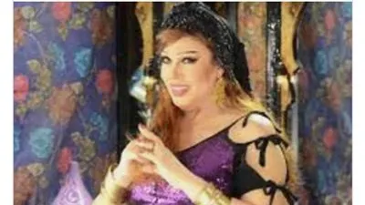 خمسة إمواه.. فيفي عبده توجه رسالة لجمهورها من الجونة 
