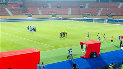 سيد عبد الحفيظ يعترض على حكم مباراة الحرس الوطني 