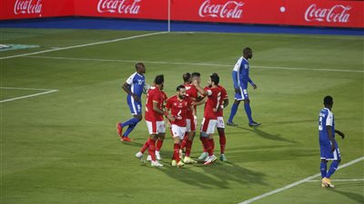 عاجل.. كهربا يبدع ويسجل هدفا مميزا للأهلي في شباك الحرس الوطني (فيديو)