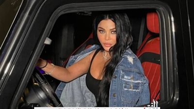 هيفاء وهبي تستعرض ثرائها  بعد سجن مدير أعمالها