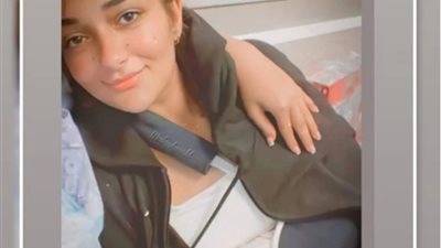 ملك أحمد زاهر: 