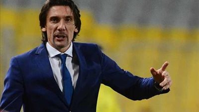 نيبوشا يكشف حقيقة مفاوضات الأهلي