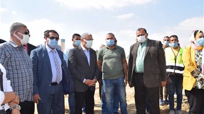 محافظ المنيا يتابع تنفيذ مشروعات 